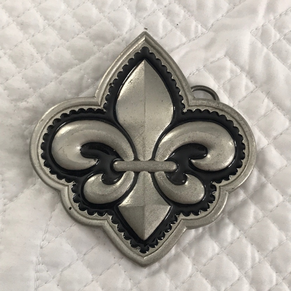 Fleur de Lis belt buckle